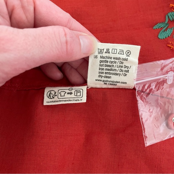 Gudrun Sjoden Shimla Artist Blouse Cotton Linen Red Size Medium Embroidered Bead - Picture 10 of 11